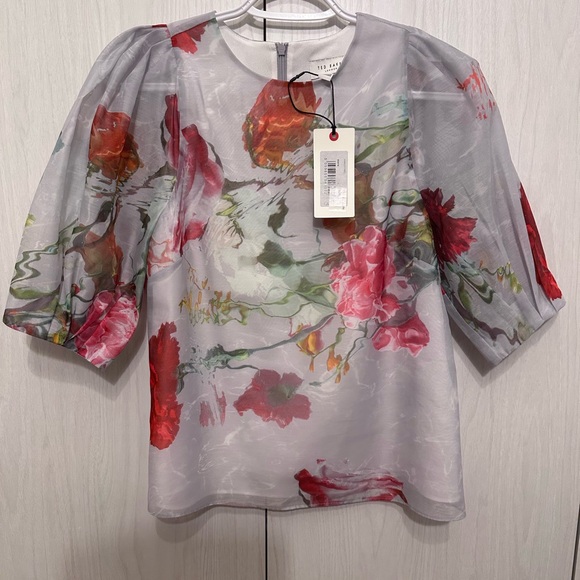 Ted Baker Tops - Ted Baker Gray Floral Puff Sleeve Blouse